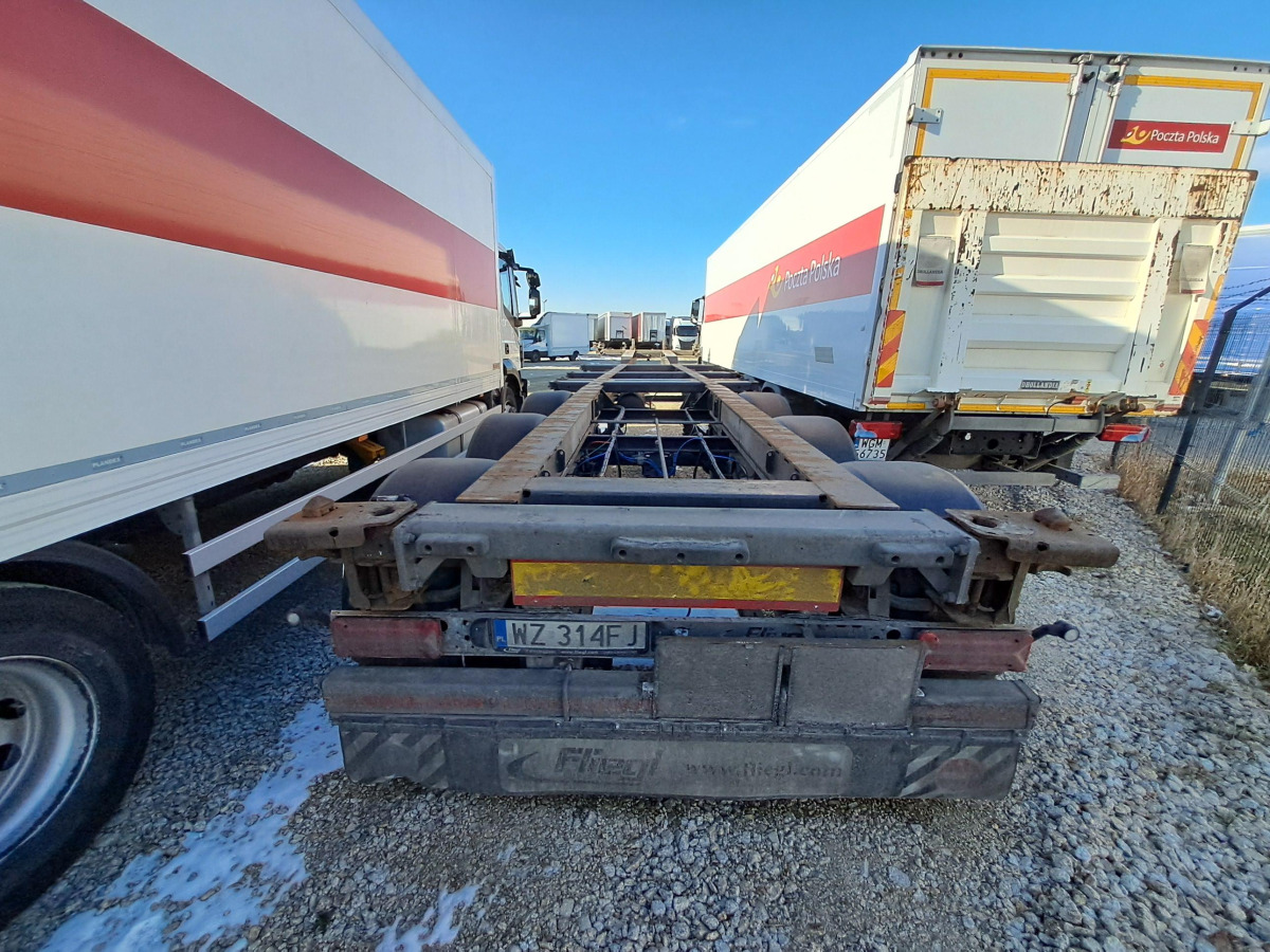 FLIEGL SDS 380 POD KONTENERY - Transportjer kontejnerësh/ Rimorkio me karroceri të çmontueshme: foto 4 FLIEGL SDS 380 POD KONTENERY - Transportjer kontejnerësh/ Rimorkio me karroceri të çmontueshme: foto 4