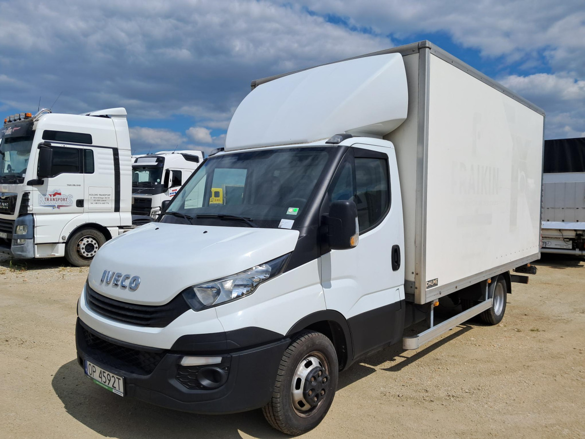 IVECO DAILY KONTENER Z WINDĄ - Kamioncine me kontinier: foto 2 IVECO DAILY KONTENER Z WINDĄ - Kamioncine me kontinier: foto 2