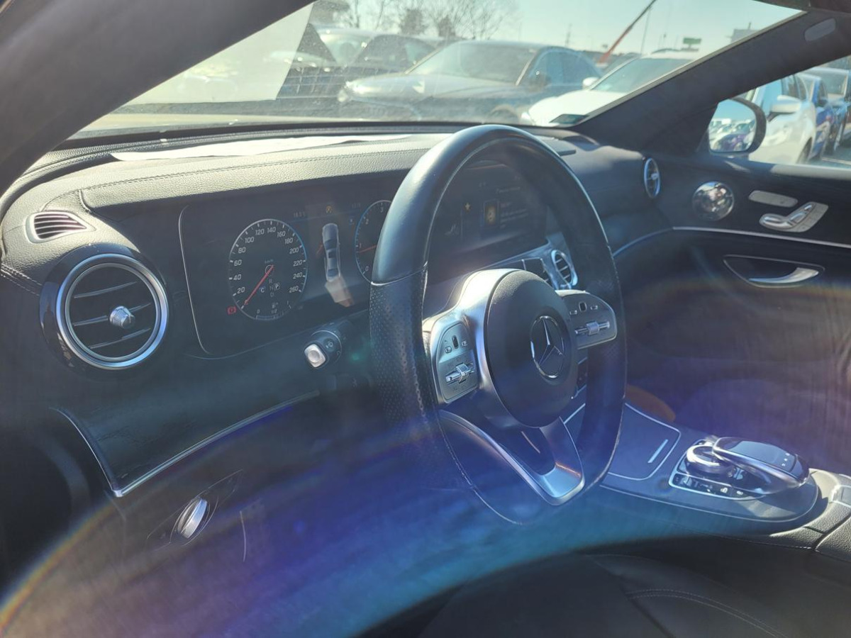 Veturë MERCEDES BENZ E 220 D 4MATIC SEDAN: foto 12