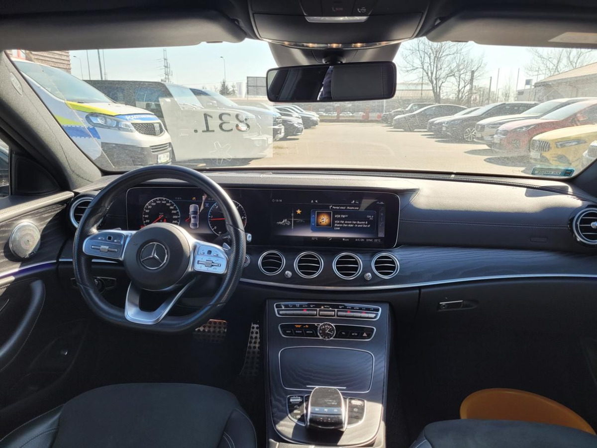 Veturë MERCEDES BENZ E 220 D 4MATIC SEDAN: foto 14