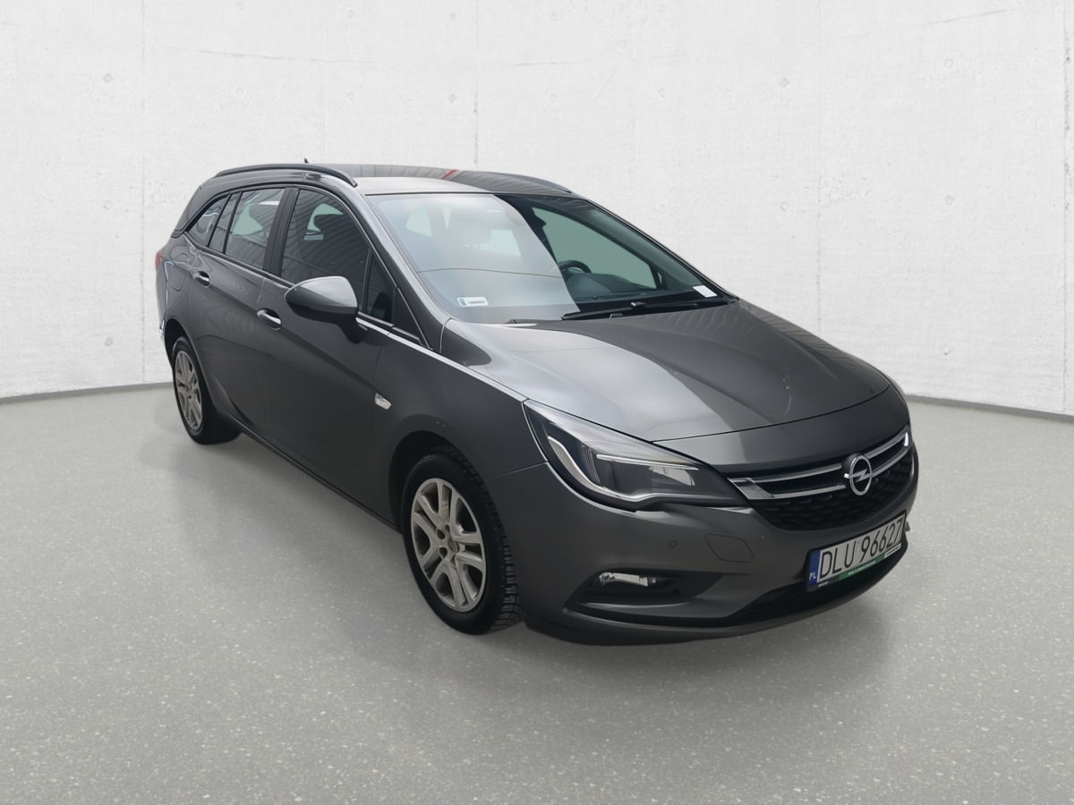 OPEL ASTRA SPORTS TOURER KOMBI - Veturë: foto 2 OPEL ASTRA SPORTS TOURER KOMBI - Veturë: foto 2
