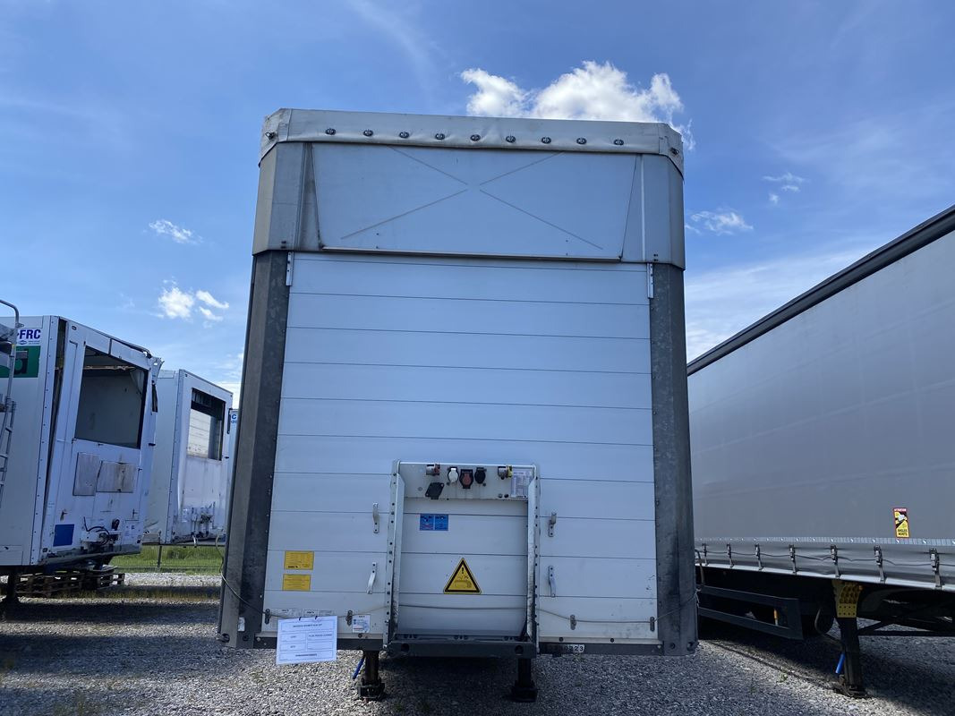 SCHMITZ CARGOBULL SCB S3T FIRANA - Rimorkio me tendë: foto 5 SCHMITZ CARGOBULL SCB S3T FIRANA - Rimorkio me tendë: foto 5