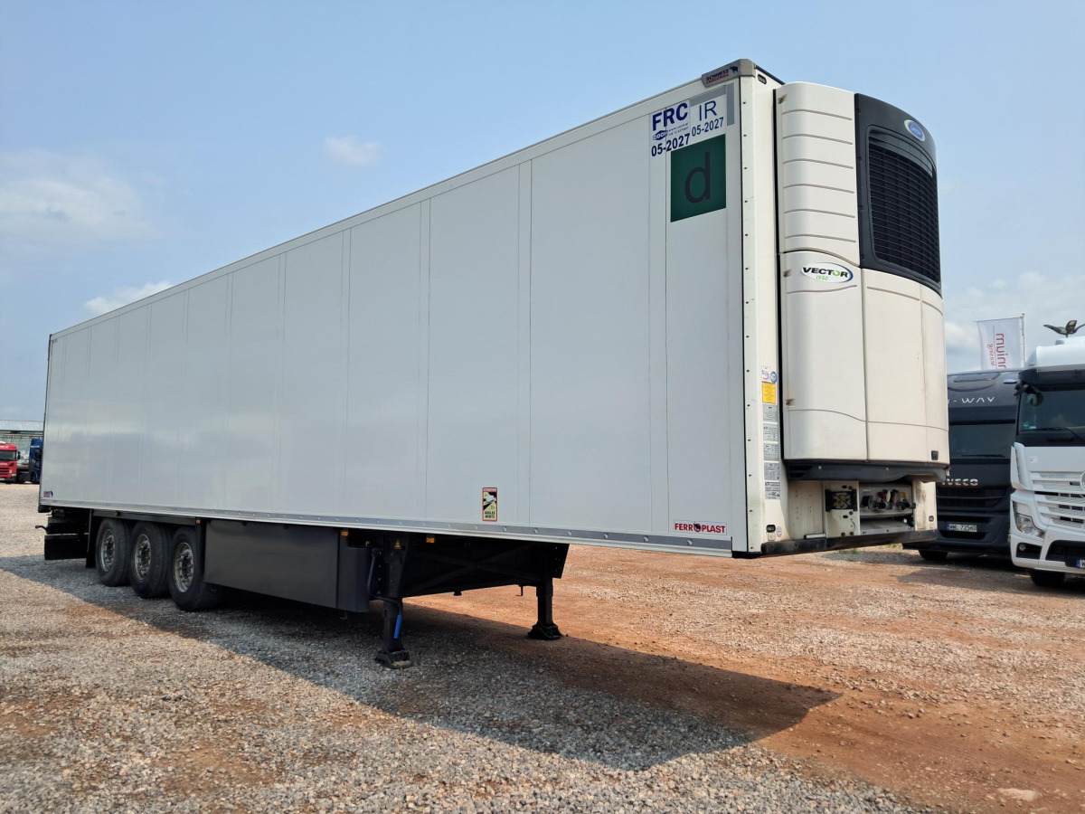SCHMITZ CARGOBULL SKO 24/L-13. FP COOL V7 CHŁODNIA - Rimorkio frigorifer: foto 1 SCHMITZ CARGOBULL SKO 24/L-13. FP COOL V7 CHŁODNIA - Rimorkio frigorifer: foto 1