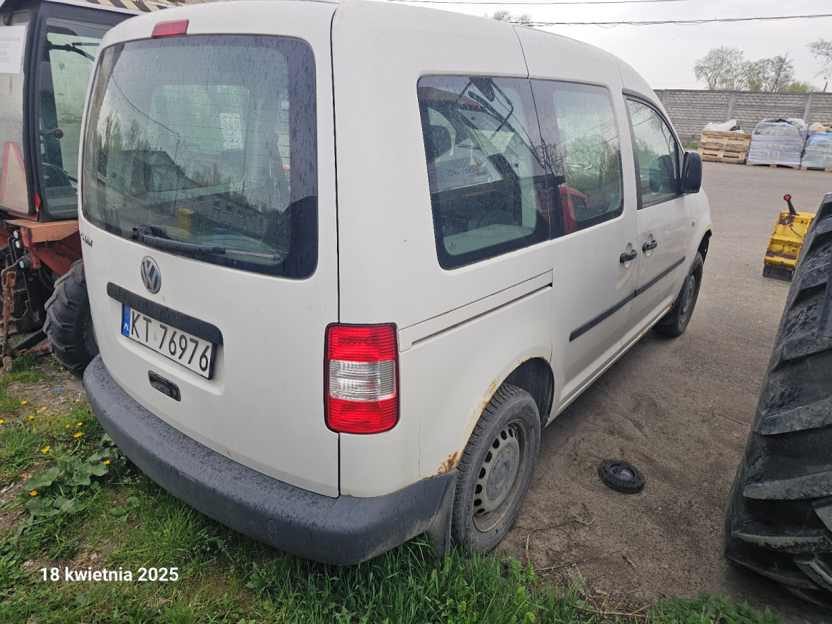 VOLKSWAGEN CADDY MINIVAN - Veturë: foto 3 VOLKSWAGEN CADDY MINIVAN - Veturë: foto 3