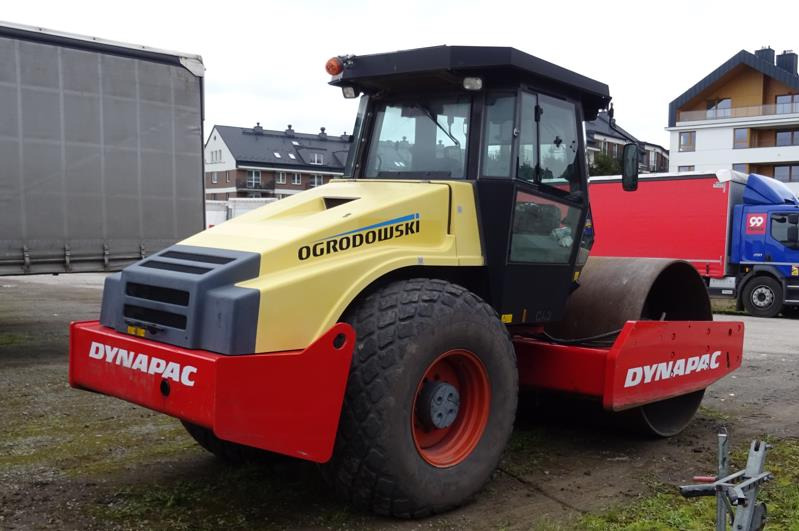 Walec DYNAPAC CA 302D 2011 - 3393 mth - CE - 15,9t - Rul: foto 4 Walec DYNAPAC CA 302D 2011 - 3393 mth - CE - 15,9t - Rul: foto 4