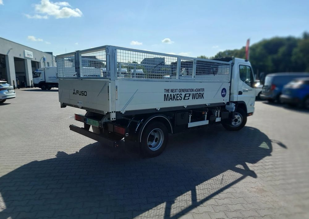 FUSO eCanter 4C15 Wywrotka Selektywna zbiórka - Kamion mbeturinash: foto 3 FUSO eCanter 4C15 Wywrotka Selektywna zbiórka - Kamion mbeturinash: foto 3