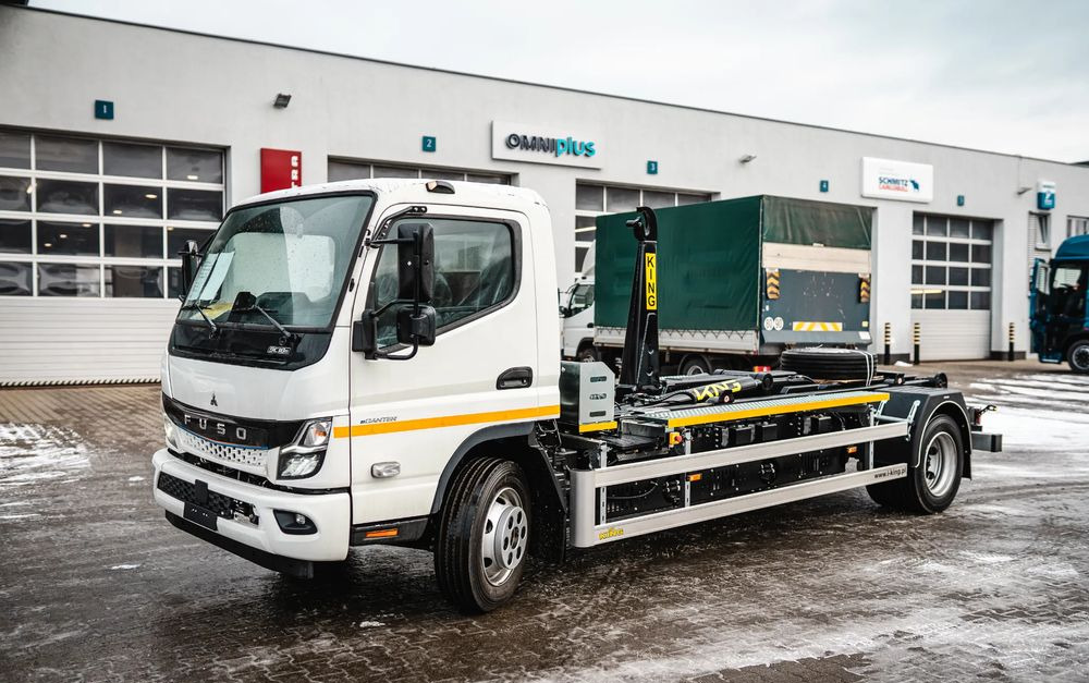 FUSO eCanter 9C18 Elektryczny Hakowiec - Kamion mbeturinash: foto 3 FUSO eCanter 9C18 Elektryczny Hakowiec - Kamion mbeturinash: foto 3