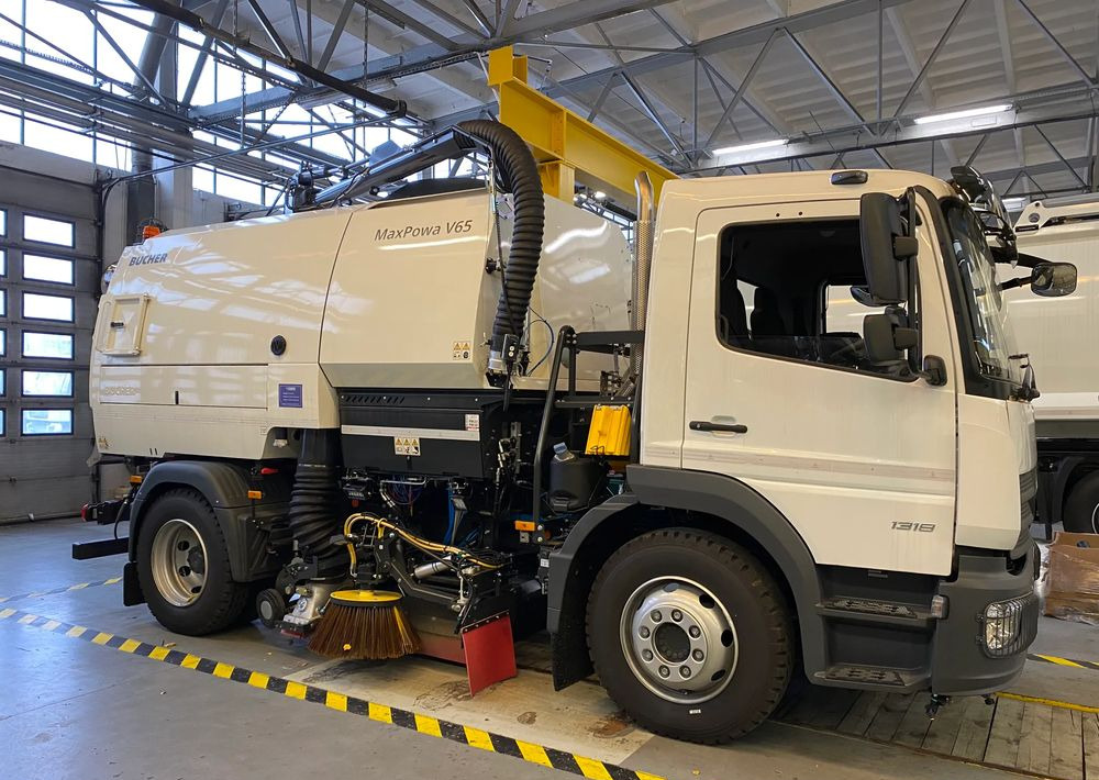 Mercedes-Benz Atego 1318 LKO Zamiatarka - Kamion mbeturinash: foto 1 Mercedes-Benz Atego 1318 LKO Zamiatarka - Kamion mbeturinash: foto 1