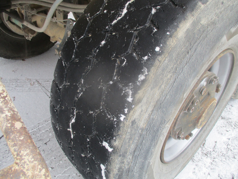 Gjysmë rimorkio vetëshkarkuese Fruehauf 2 Axle ,Steel Tipper , Drum Brakes , Spring suspension: foto 8 Gjysmë rimorkio vetëshkarkuese Fruehauf 2 Axle ,Steel Tipper , Drum Brakes , Spring suspension: foto 8