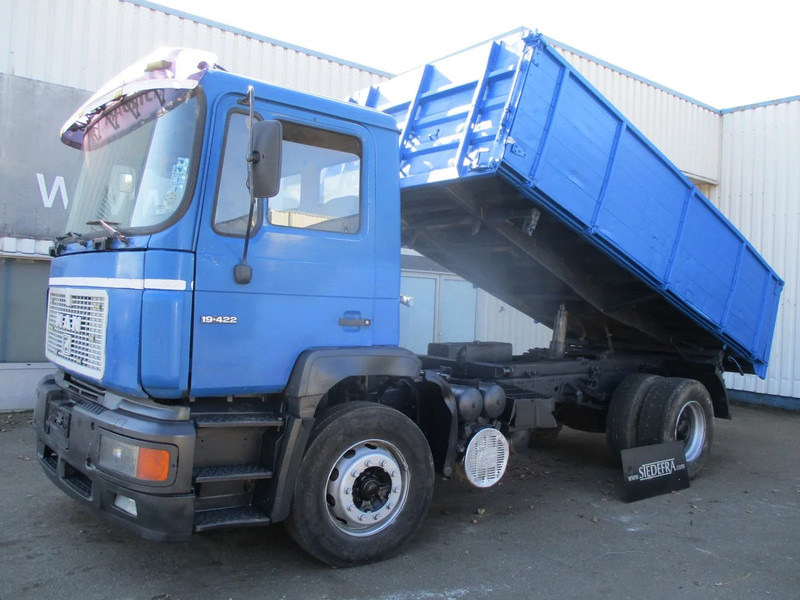 MAN 19.422 , Manual , 3 way tipper , Spring suspension - Kamion vetëshkarkues: foto 1 MAN 19.422 , Manual , 3 way tipper , Spring suspension - Kamion vetëshkarkues: foto 1