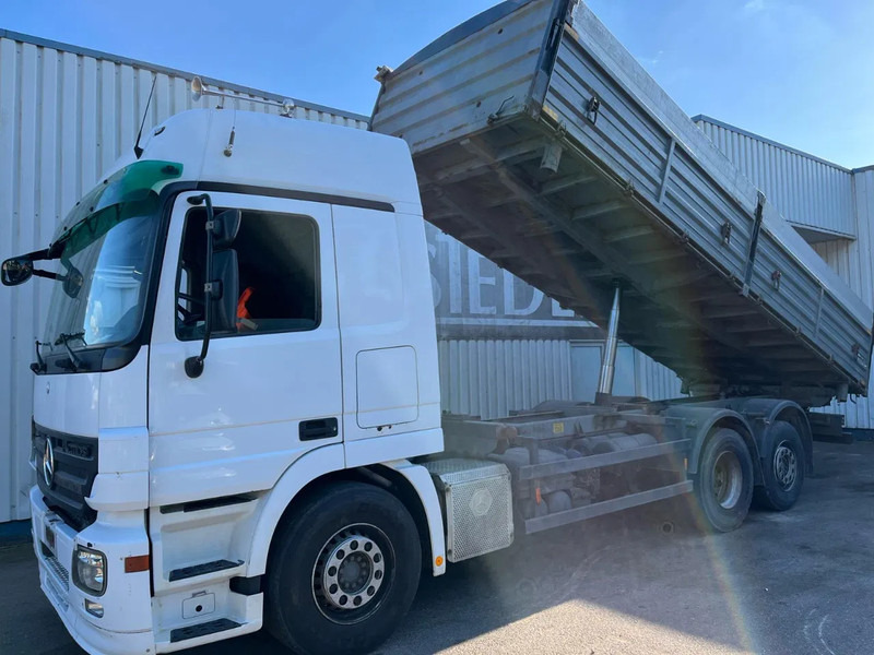 Mercedes-Benz Actros 2544 , MP2 -MP3 , 6x2 , 3 Way Tipper - Kamion vetëshkarkues: foto 1 Mercedes-Benz Actros 2544 , MP2 -MP3 , 6x2 , 3 Way Tipper - Kamion vetëshkarkues: foto 1