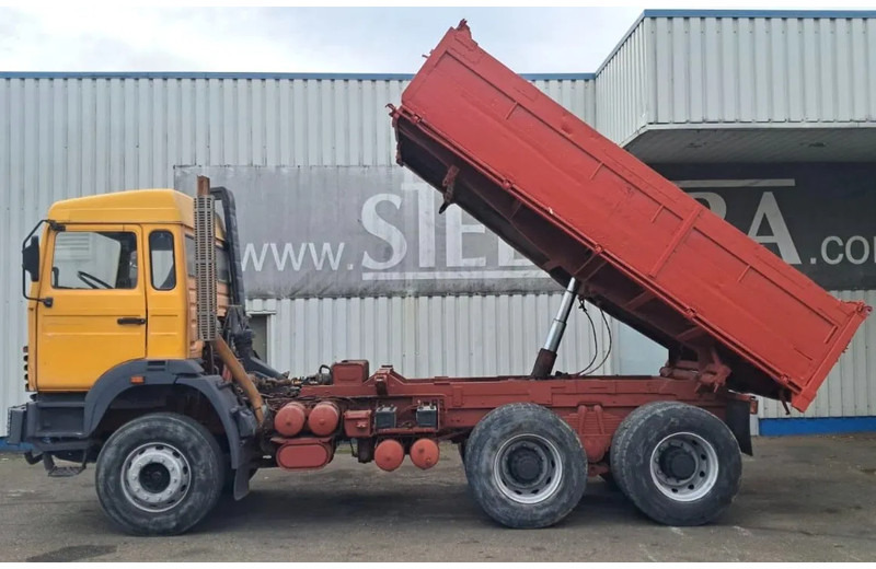 Renault G 300.26 , Manager , 6x4 , 3 Way-Tipper , Spring Suspension , Manual - Kamion vetëshkarkues: foto 2 Renault G 300.26 , Manager , 6x4 , 3 Way-Tipper , Spring Suspension , Manual - Kamion vetëshkarkues: foto 2