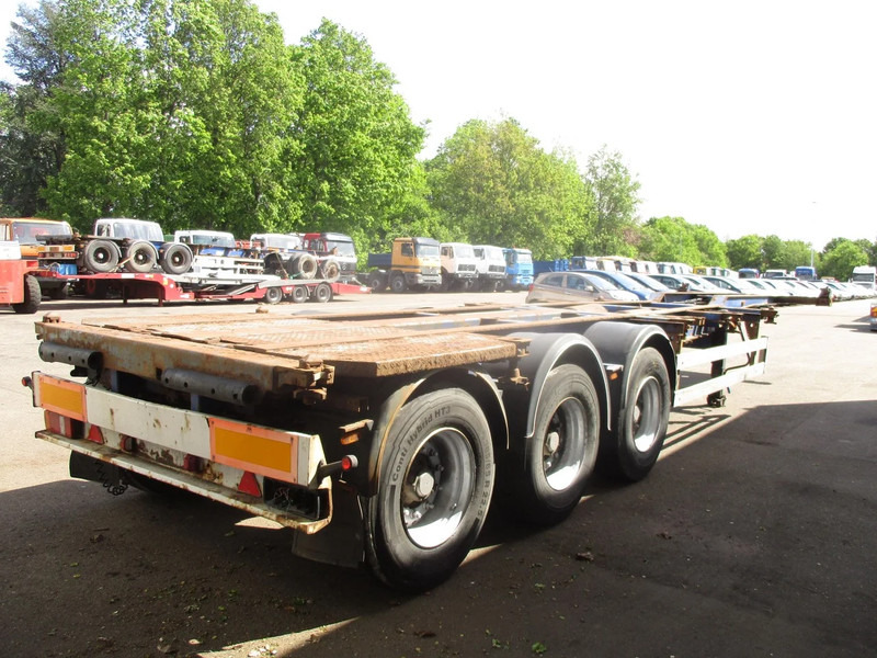 Wielton NS34P, container trailer , 3 ROR axle , Drum brakes , Air suspension - Transportjer kontejnerësh/ Gjysmë rimorkio me karroceri të çmontueshme: foto 3 Wielton NS34P, container trailer , 3 ROR axle , Drum brakes , Air suspension - Transportjer kontejnerësh/ Gjysmë rimorkio me karroceri të çmontueshme: foto 3