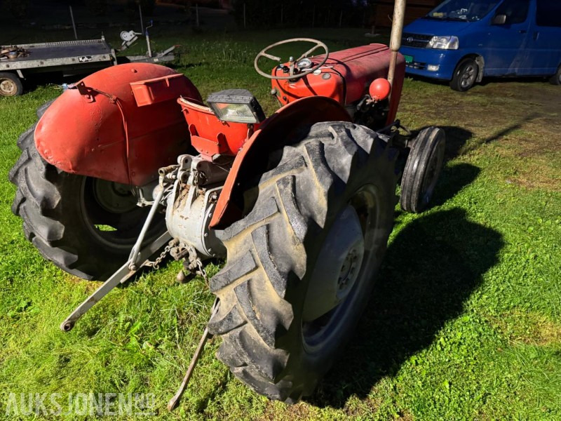 1957 Massey Ferguson Mf 35 - Traktor: foto 2 1957 Massey Ferguson Mf 35 - Traktor: foto 2