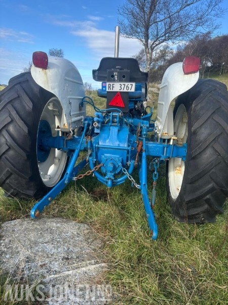 1973 Ford 3000 - mva fri - Traktor: foto 4 1973 Ford 3000 - mva fri - Traktor: foto 4