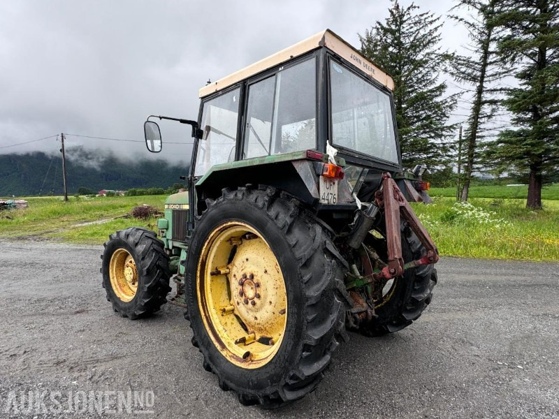 1981 John Deere 2040 - 4x4 - Hydraulisk toppstag og Triangel - 2 kjettinger - Traktor: foto 5 1981 John Deere 2040 - 4x4 - Hydraulisk toppstag og Triangel - 2 kjettinger - Traktor: foto 5