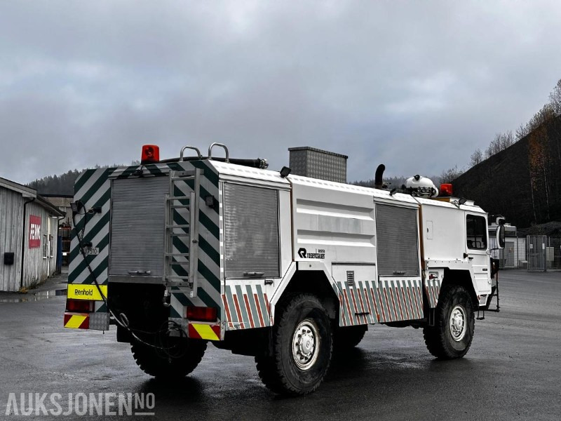 1994 MAN 16.422 FAFG med Rosenbauer NH30 påbygg – terrenggående brann-, renholds- og spylerbil - Zjarrfikëse: foto 5 1994 MAN 16.422 FAFG med Rosenbauer NH30 påbygg – terrenggående brann-, renholds- og spylerbil - Zjarrfikëse: foto 5