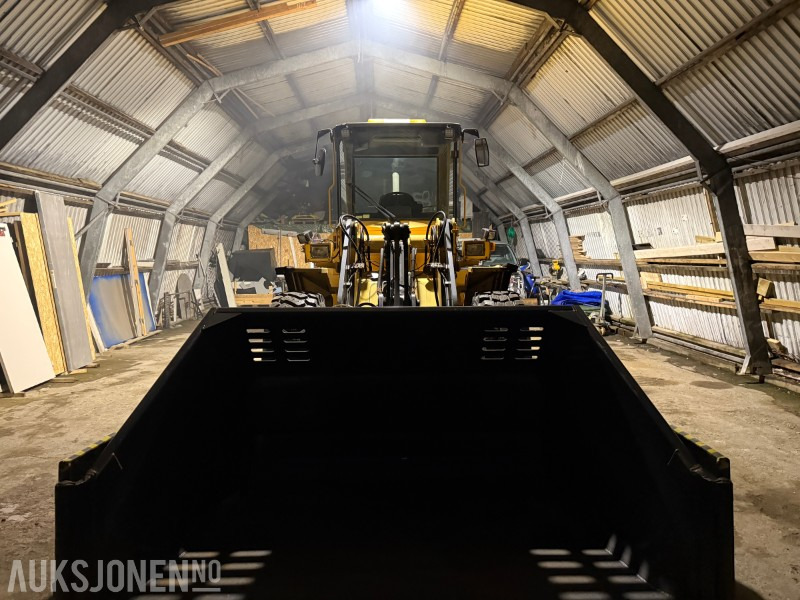 1996 Volvo L70C - Klappvinge - Sentralsmøring - 18 290t - Fadrom me goma: foto 2 1996 Volvo L70C - Klappvinge - Sentralsmøring - 18 290t - Fadrom me goma: foto 2