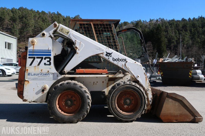1997 Bobcat 773 Kompaktlaster / Mye utstyr / 1925 timer - Mini fadrom: foto 4 1997 Bobcat 773 Kompaktlaster / Mye utstyr / 1925 timer - Mini fadrom: foto 4
