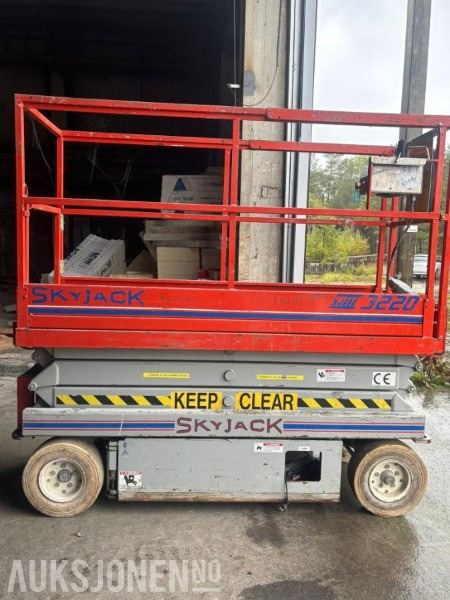 1998 SkyJack SJ 3220 - Platformë ajrore: foto 1 1998 SkyJack SJ 3220 - Platformë ajrore: foto 1