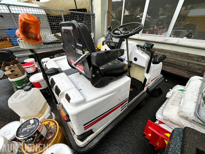 2000 Dulevo 1300 DL Kostemaskin – Reparasjonsobjekt - Pajisje ndërtimi: foto 5 2000 Dulevo 1300 DL Kostemaskin – Reparasjonsobjekt - Pajisje ndërtimi: foto 5