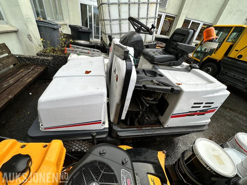 2000 Dulevo 1300 DL Kostemaskin – Reparasjonsobjekt - Pajisje ndërtimi: foto 2 2000 Dulevo 1300 DL Kostemaskin – Reparasjonsobjekt - Pajisje ndërtimi: foto 2