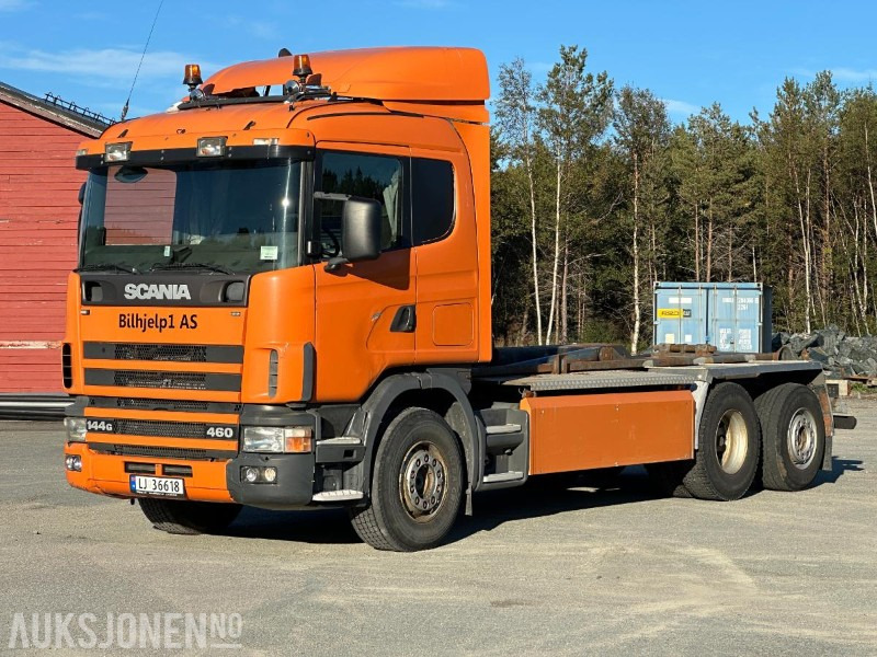 2000 Scania R 144 - 460 Krokbil - Kamion vetëngarkues: foto 1 2000 Scania R 144 - 460 Krokbil - Kamion vetëngarkues: foto 1