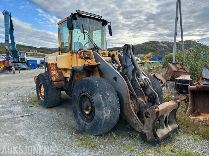 2002 Volvo L90D hjullaster – 17 tonn // Helgummihjul // Sentralsmøring - Fadrom me goma: foto 2 2002 Volvo L90D hjullaster – 17 tonn // Helgummihjul // Sentralsmøring - Fadrom me goma: foto 2