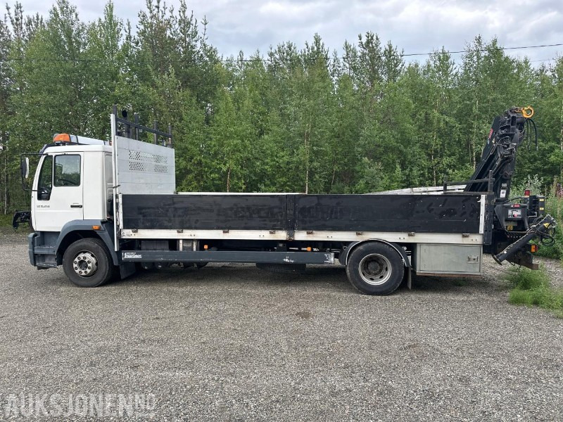 2003 MAN 15.255LC kranbil med plan - HIAB XS 088 kran - Kun 197.000km - Kamion me vinç: foto 4 2003 MAN 15.255LC kranbil med plan - HIAB XS 088 kran - Kun 197.000km - Kamion me vinç: foto 4