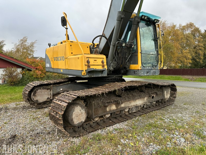 2004 Volvo EC210BLC - sertifisert, lang og kort bom og flere skuffer - Ekskavator: foto 5 2004 Volvo EC210BLC - sertifisert, lang og kort bom og flere skuffer - Ekskavator: foto 5