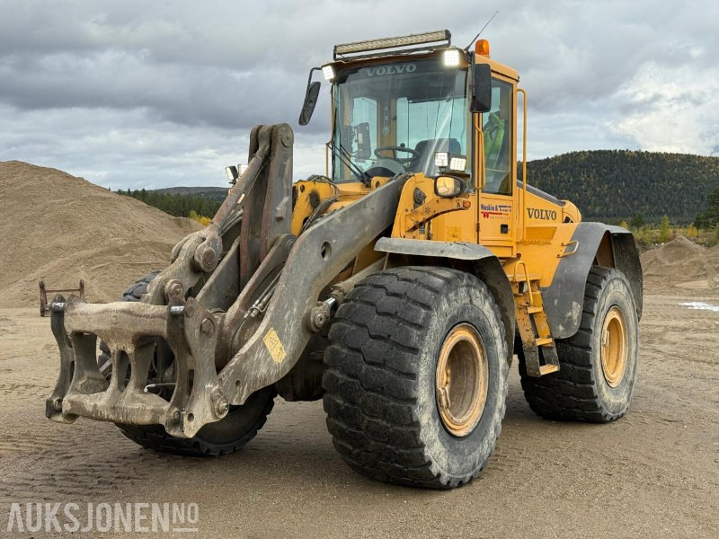 2006 Volvo L120E - Sentralsmøring - 14887 timer - Fadrom me goma: foto 1 2006 Volvo L120E - Sentralsmøring - 14887 timer - Fadrom me goma: foto 1
