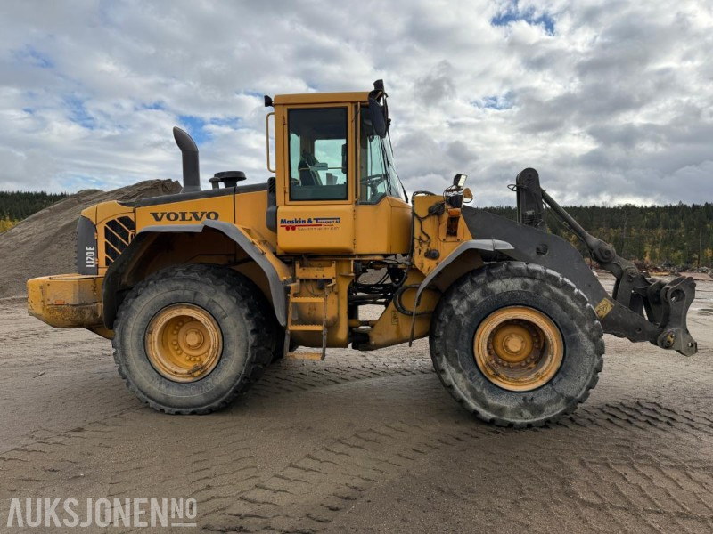 2006 Volvo L120E - Sentralsmøring - 14887 timer - Fadrom me goma: foto 4 2006 Volvo L120E - Sentralsmøring - 14887 timer - Fadrom me goma: foto 4