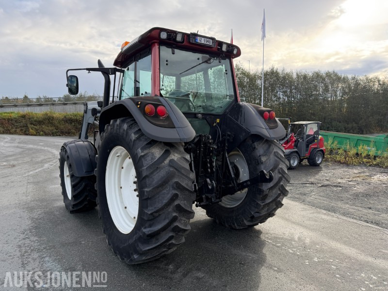 2008 Valtra T-180 Traktor med frontlaster / 1362 timer - Traktor: foto 3 2008 Valtra T-180 Traktor med frontlaster / 1362 timer - Traktor: foto 3