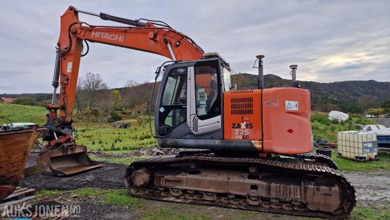 2009 Hitachi ZX225USLC-3 Beltegraver m/GPS/Rototilt med klype/Pusseskuffe, 12800 timer - Ekskavator: foto 3 2009 Hitachi ZX225USLC-3 Beltegraver m/GPS/Rototilt med klype/Pusseskuffe, 12800 timer - Ekskavator: foto 3