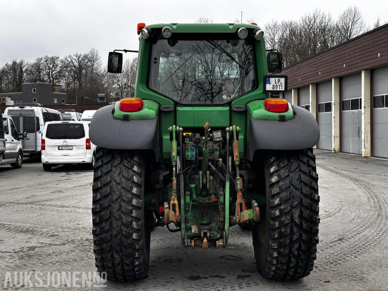 2009 John Deere 6930 Premium traktor - Traktor: foto 4 2009 John Deere 6930 Premium traktor - Traktor: foto 4