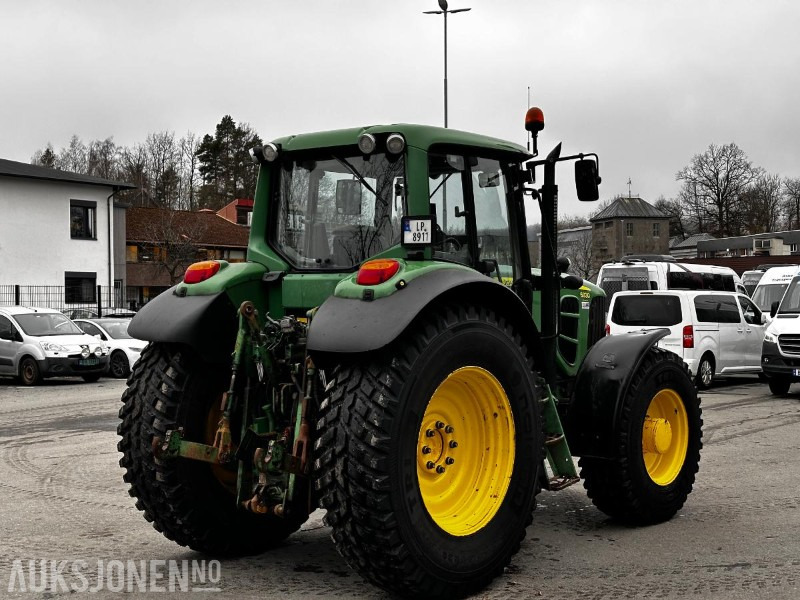 2009 John Deere 6930 Premium traktor - Traktor: foto 3 2009 John Deere 6930 Premium traktor - Traktor: foto 3