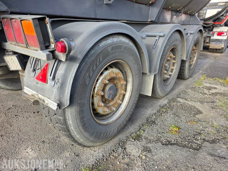 Rimorkio vetëshkarkuese 2009 Nor Slep PHV-24D asfalt henger 3 akslet: foto 9