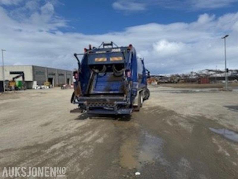 2009 Scania P400 6X2 Komprimatorbil - Kamion mbeturinash: foto 4 2009 Scania P400 6X2 Komprimatorbil - Kamion mbeturinash: foto 4