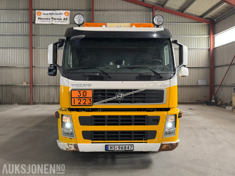 2010 Volvo FM 370 tankbil med 12000 liters tank - Autobot: foto 3 2010 Volvo FM 370 tankbil med 12000 liters tank - Autobot: foto 3