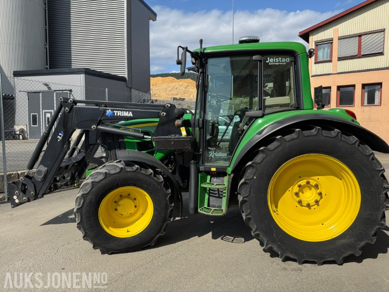 2011 John Deere 6430 Premium traktor med laster - Traktor: foto 2 2011 John Deere 6430 Premium traktor med laster - Traktor: foto 2