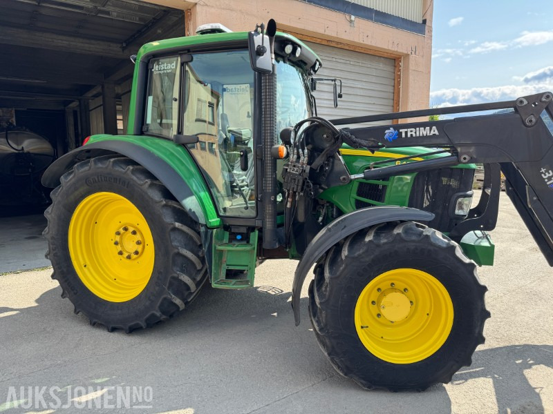2011 John Deere 6430 Premium traktor med laster - Traktor: foto 4 2011 John Deere 6430 Premium traktor med laster - Traktor: foto 4