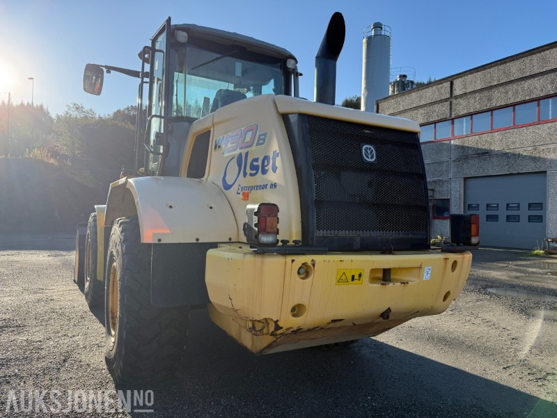 2011 New Holland W130B hjullaster – kun 3 580 timer - Fadrom me goma: foto 4 2011 New Holland W130B hjullaster – kun 3 580 timer - Fadrom me goma: foto 4
