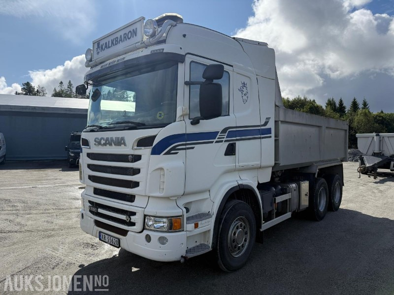 2011 Scania R620 6X4 Tippbil med 2005 Carnehl trippelkjerre - Kamion vetëshkarkues: foto 1 2011 Scania R620 6X4 Tippbil med 2005 Carnehl trippelkjerre - Kamion vetëshkarkues: foto 1