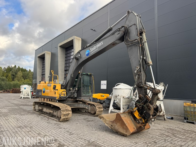 2012 Volvo EC220DL Beltegraver - Gravemaskin - Engcon Tiltrotator - Ekskavator: foto 4 2012 Volvo EC220DL Beltegraver - Gravemaskin - Engcon Tiltrotator - Ekskavator: foto 4