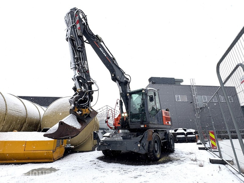 2013 Atlas 160 W - hjulgraver - VA-bom - 7 986 timer - tiltrotator og pusseskuffe - Ekskavator: foto 1 2013 Atlas 160 W - hjulgraver - VA-bom - 7 986 timer - tiltrotator og pusseskuffe - Ekskavator: foto 1