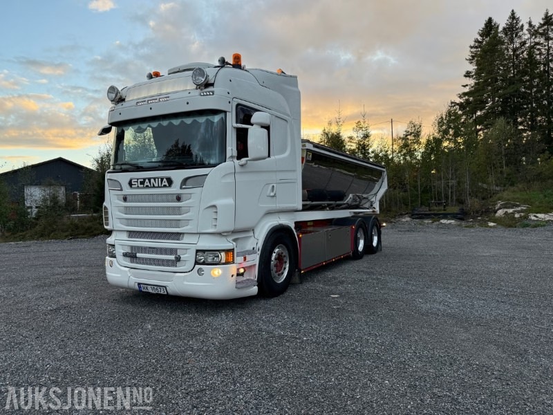 2013 Scania R560 6X2 Euro5T Singel asfaltbil - Kamion vetëshkarkues: foto 1 2013 Scania R560 6X2 Euro5T Singel asfaltbil - Kamion vetëshkarkues: foto 1