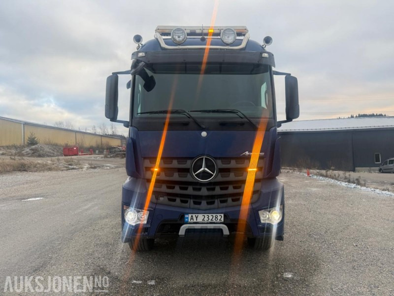 2014 Mercedes-Benz Arocs KROKBIL M/DUMPERKASSE EURO 6 SERVICEHISTORIKK NYLIG EU-GODKJENT 510HK - Kamion vetëngarkues: foto 4 2014 Mercedes-Benz Arocs KROKBIL M/DUMPERKASSE EURO 6 SERVICEHISTORIKK NYLIG EU-GODKJENT 510HK - Kamion vetëngarkues: foto 4