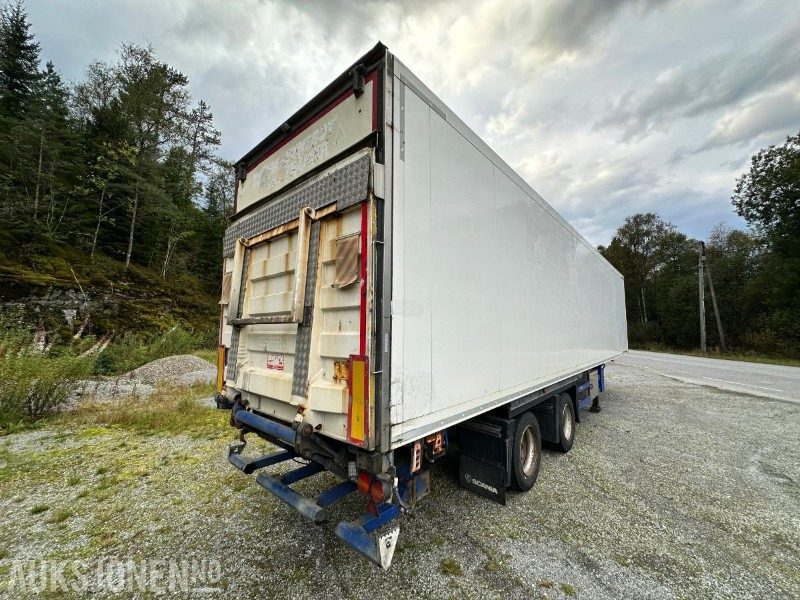 2014 Schmitz CARGOBULL SKO 20/LZG-13.4 FP 80/45 med lift - Gjysmë rimorkio frigorifer: foto 5 2014 Schmitz CARGOBULL SKO 20/LZG-13.4 FP 80/45 med lift - Gjysmë rimorkio frigorifer: foto 5