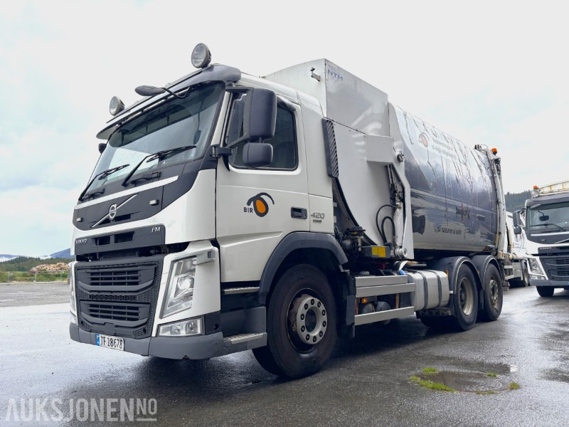 2014 Volvo FM420 EURO 6 sidelaster / komprimatorbil / renovasjonsbil - EU godkjent til 31.08.2026 - Kamion mbeturinash: foto 1 2014 Volvo FM420 EURO 6 sidelaster / komprimatorbil / renovasjonsbil - EU godkjent til 31.08.2026 - Kamion mbeturinash: foto 1