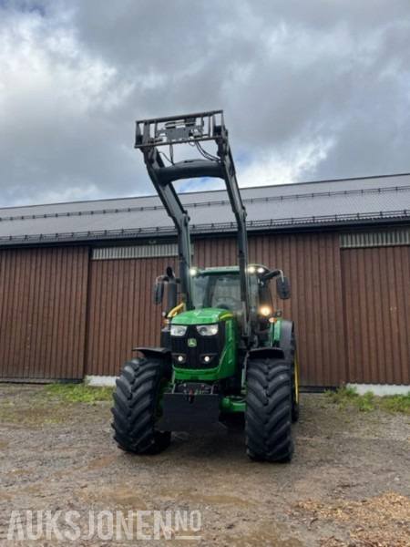 2015 John Deere 6215R med Q75 frontlaster 5588 timer - Traktor: foto 3 2015 John Deere 6215R med Q75 frontlaster 5588 timer - Traktor: foto 3
